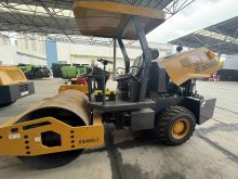 XCMG Factory 4 Ton Single Drum Vibratory Road Roller Equipment XS400J for Sale